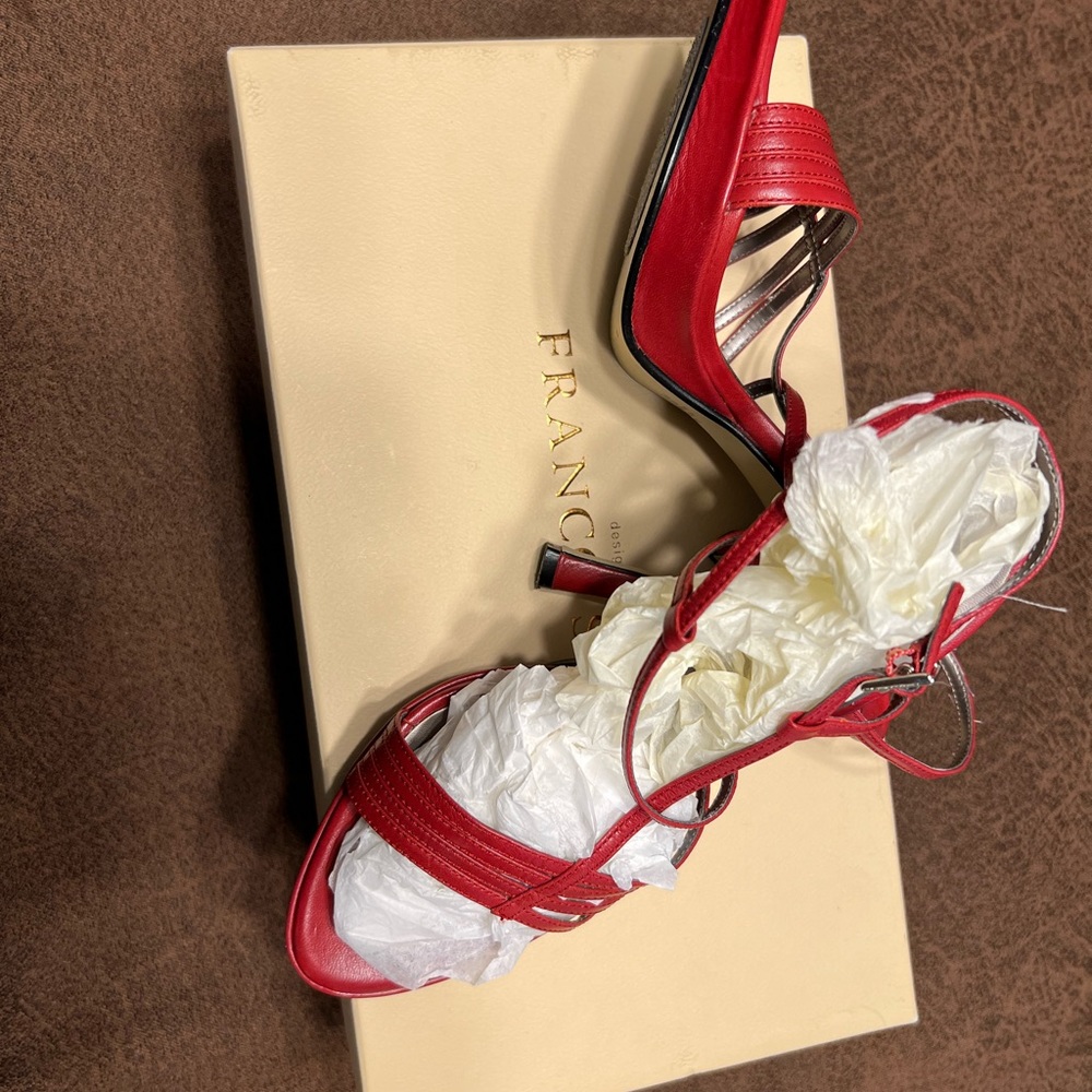 im selling these red heals